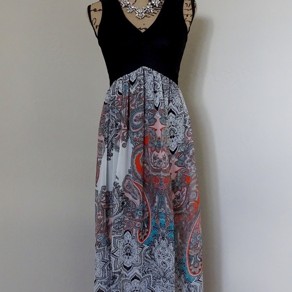 bailey blue Dresses & Skirts - Boho Mandala Paisley Floral Bailey Blue Maxi Dress